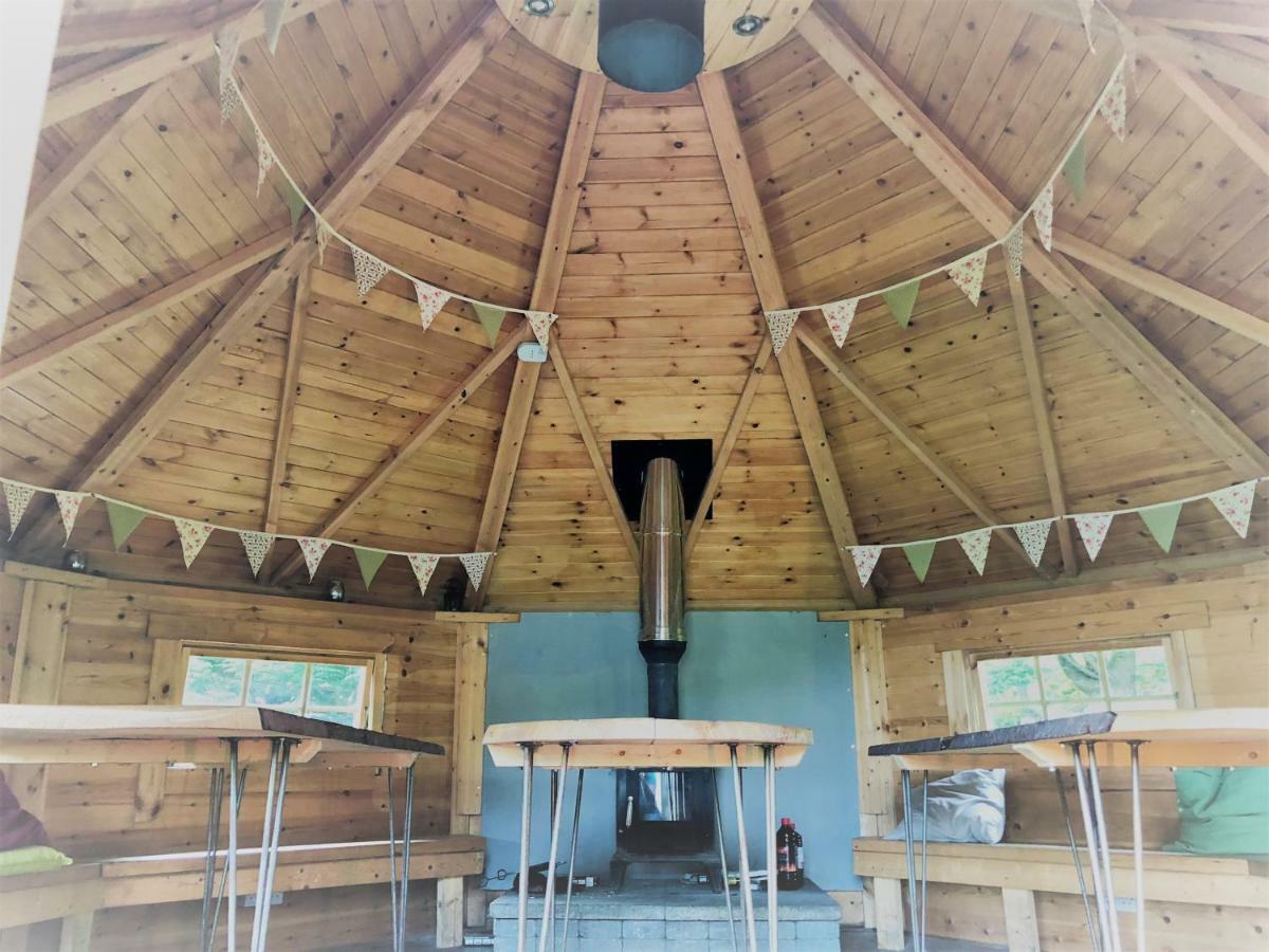 ホテル East Coast Adventure Centre Glamping ロスターバー エクステリア 写真